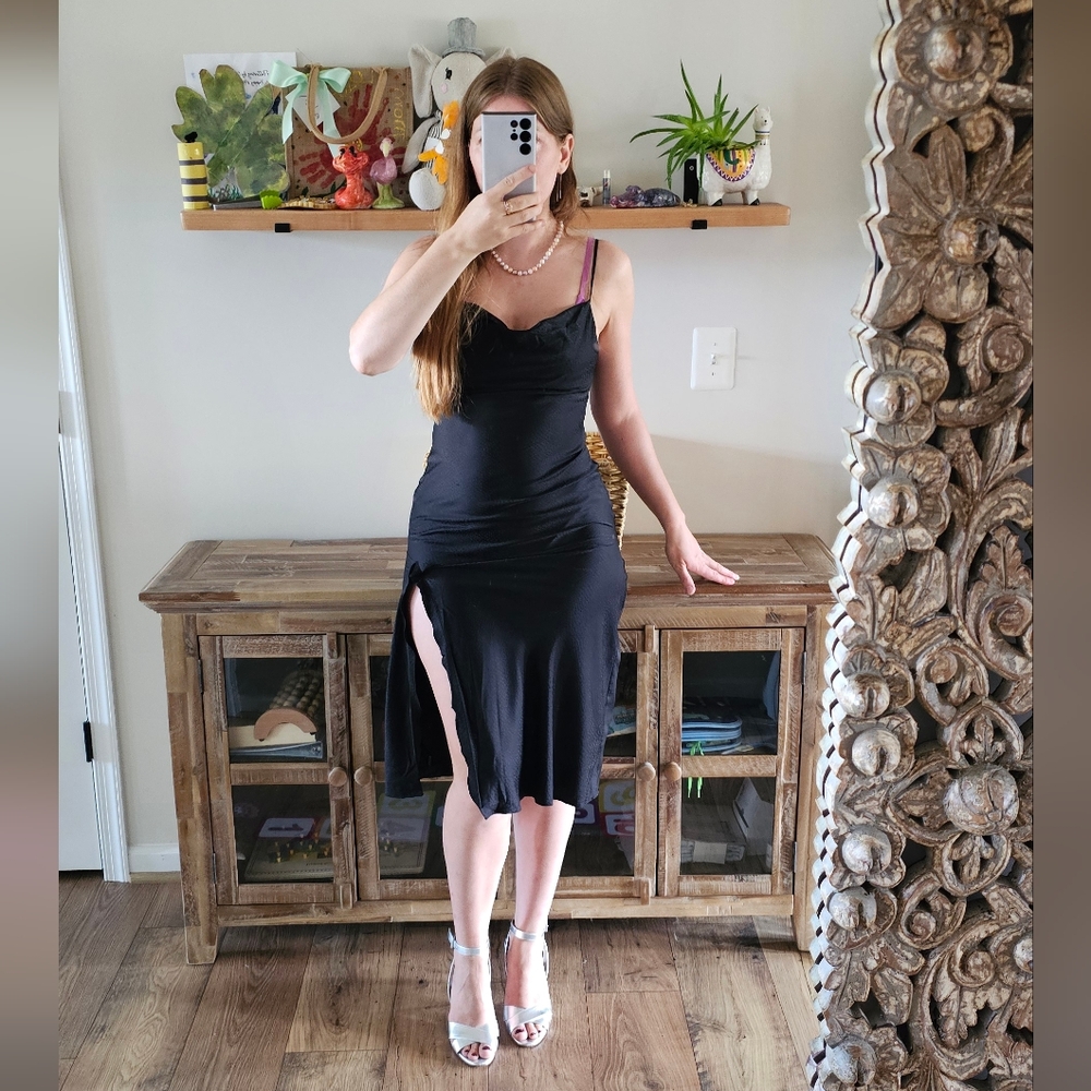 ✨ Urban Outfitters Black Satin Slip Dress – Size S/P ✨